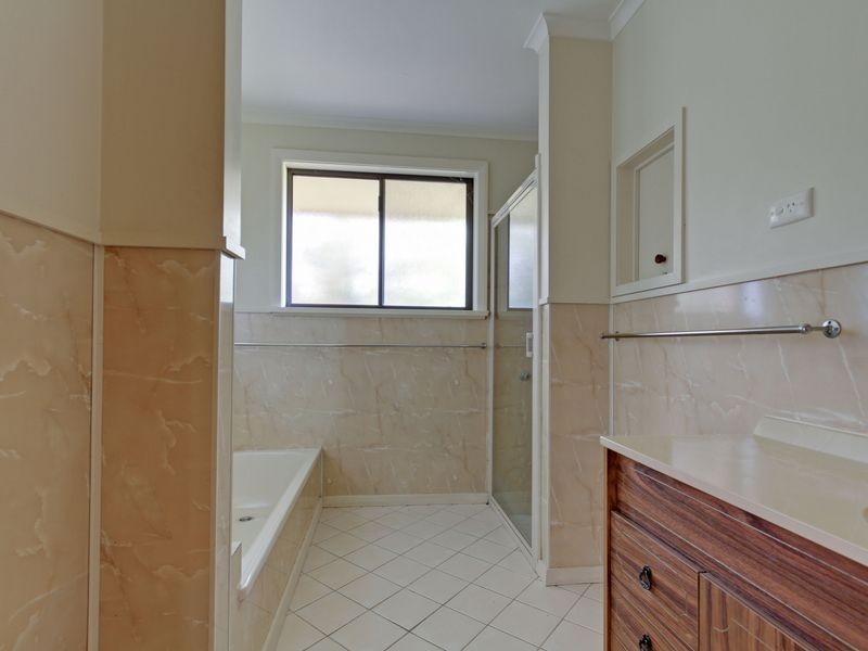 12 Thomson Street, Stratford VIC 3862