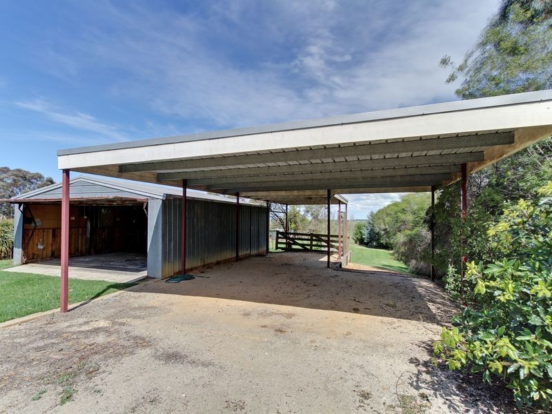 12 Thomson Street, Stratford VIC 3862