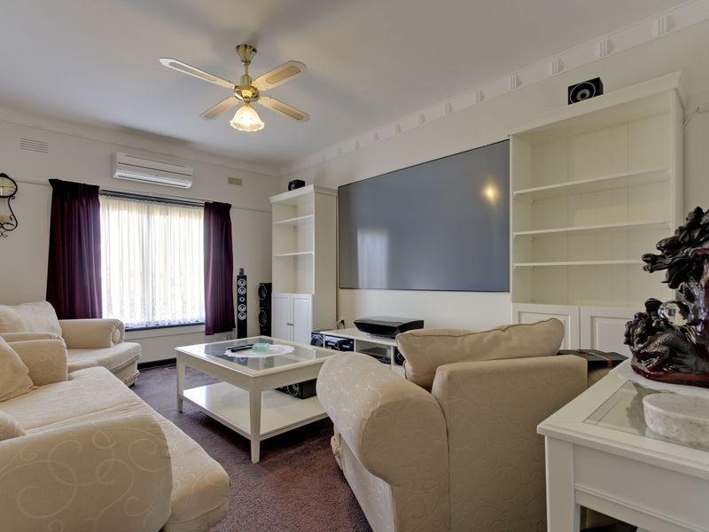 122 Powerscourt Street, Maffra VIC 3860