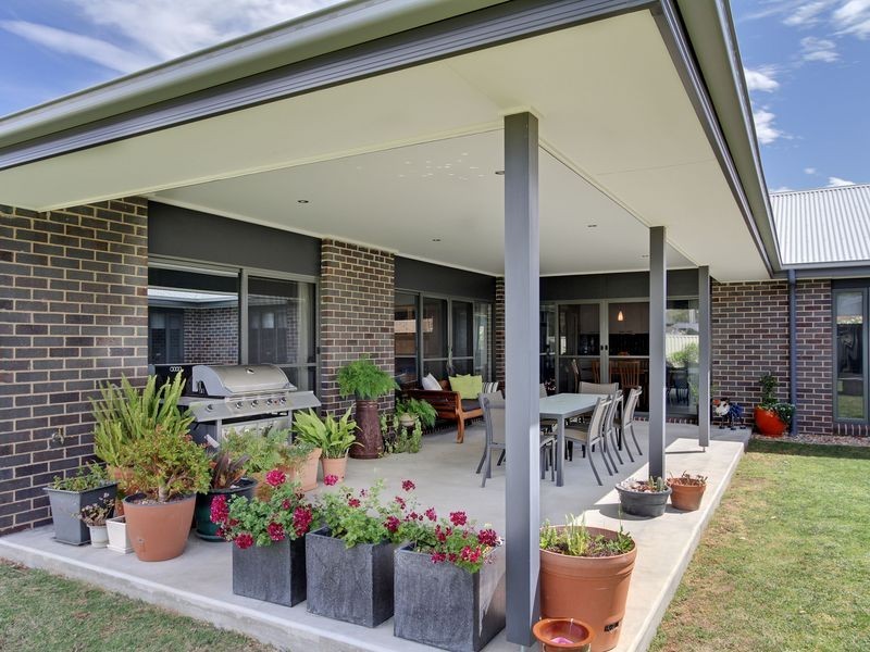 8 Ducret Court, Stratford VIC 3862