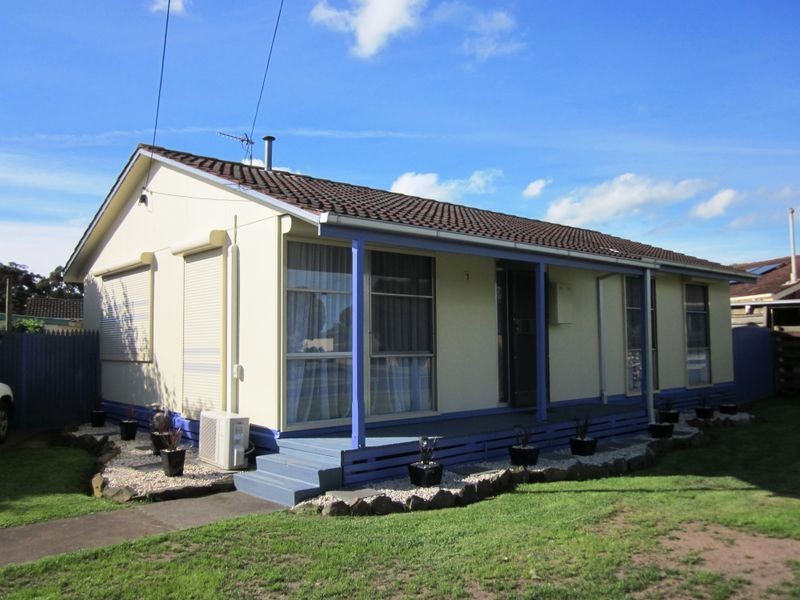 7 Glomar Grove, Sale VIC 3850