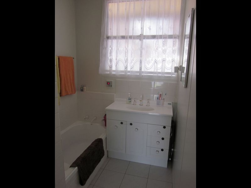 7 Glomar Grove, Sale VIC 3850