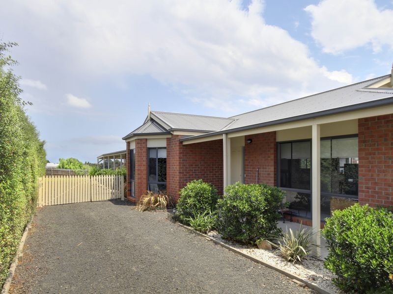14 Buckley Street, Stratford VIC 3862