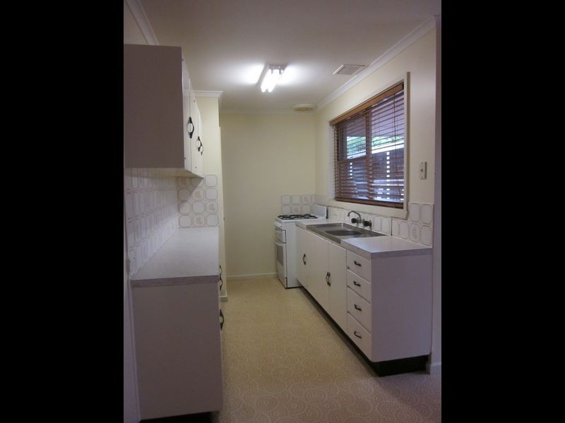 35 Jackson Avenue, Sale VIC 3850