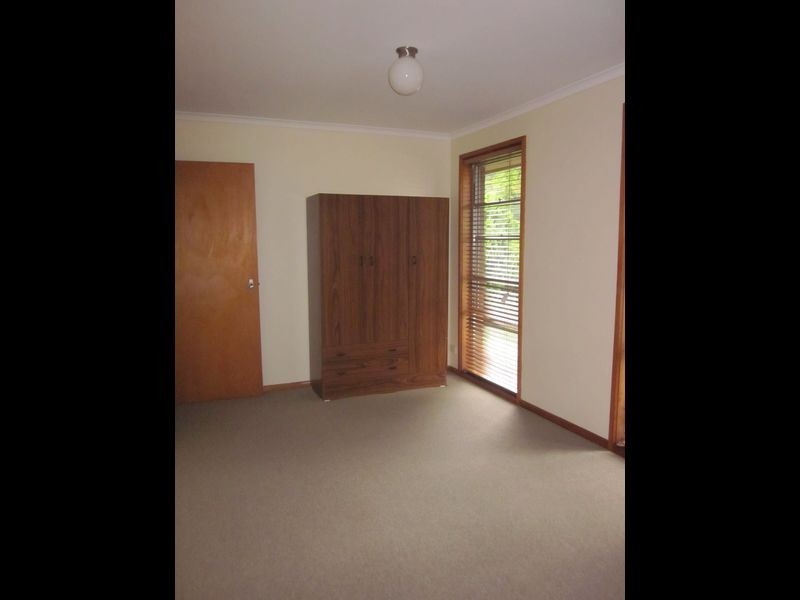 35 Jackson Avenue, Sale VIC 3850