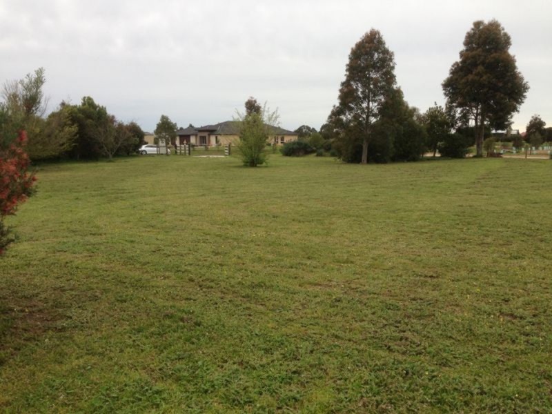 16 Sovereign Drive, Wurruk VIC 3850