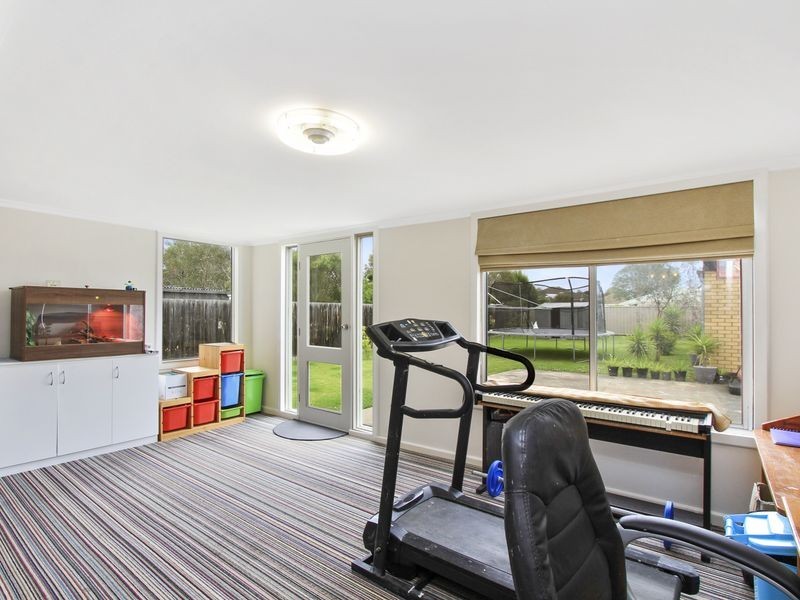 28 Valentine Crescent, Sale VIC 3850