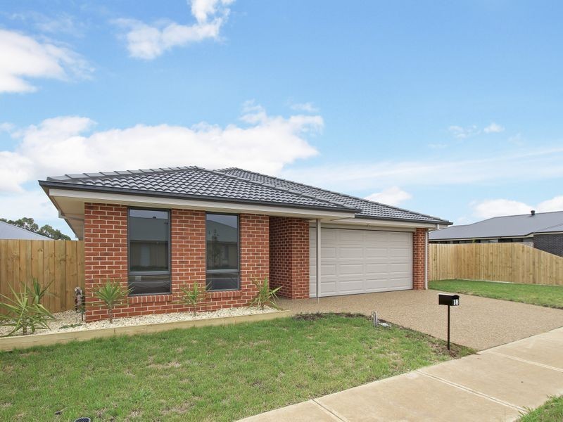 18 Billabong Ave, Sale VIC 3850