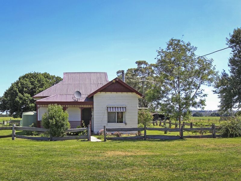 169 Llowalong Estate Road, Llowalong VIC 3862