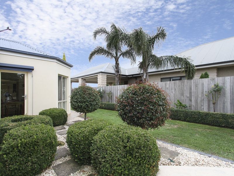 4 Spoonbill Place, Sale VIC 3850