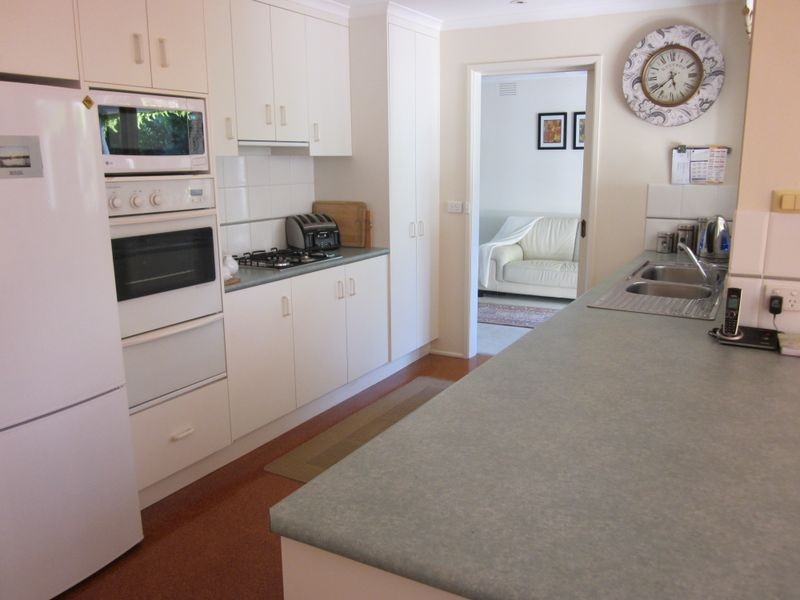 5 Allambie Road, Sale VIC 3850