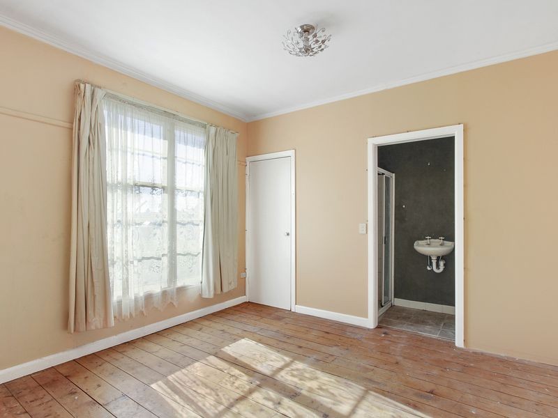 18 Dixon Street, Stratford VIC 3862