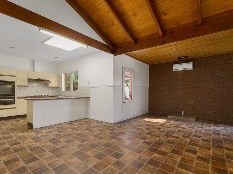 34 Wyndham Street, Stratford VIC 3862