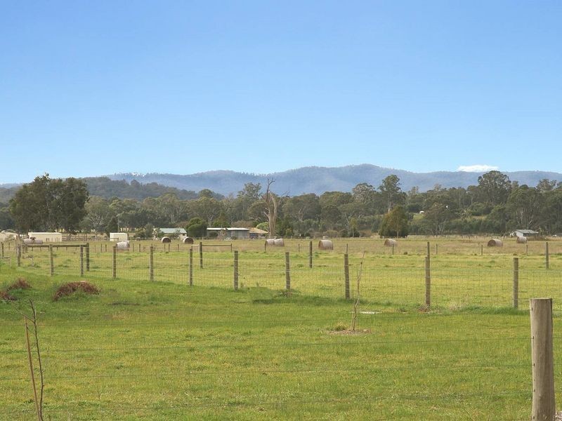 64 Victoria Street, Briagolong VIC 3860