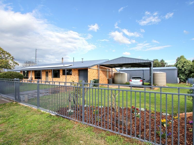 64 Victoria Street, Briagolong VIC 3860