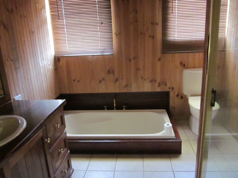 4 Carter Street, Sale VIC 3850