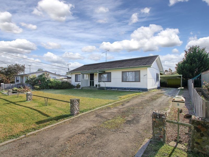 5 Dawson Street, Stratford VIC 3862