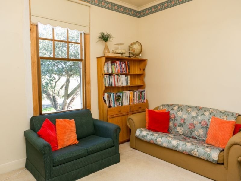 128 Gibsons Road, Sale VIC 3850