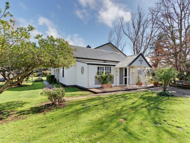 128 Gibsons Road, Sale VIC 3850