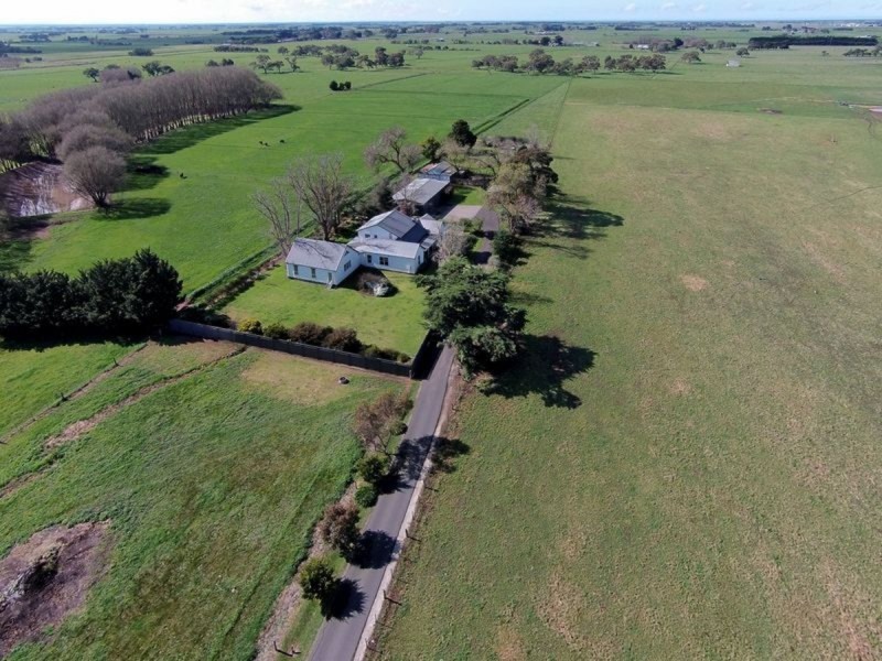 128 Gibsons Road, Sale VIC 3850