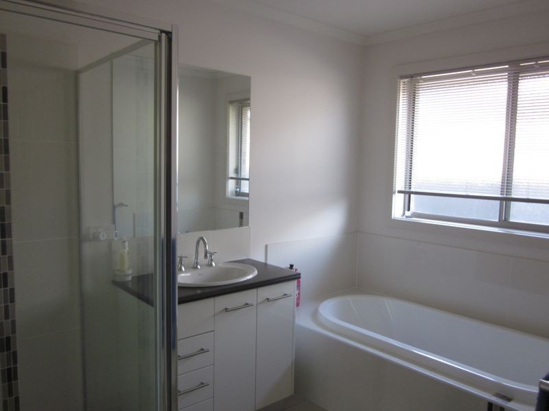 30 Dryden Place, Sale VIC 3850