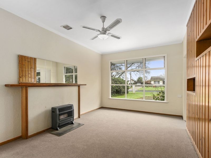 8 Dawson Street, Stratford VIC 3862