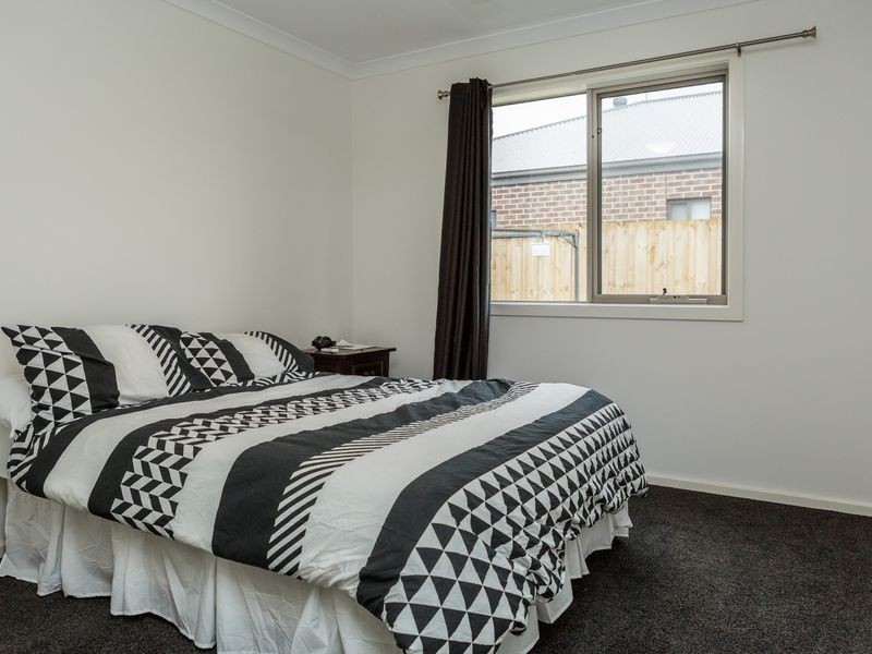 16 Relph Ave, Sale VIC 3850
