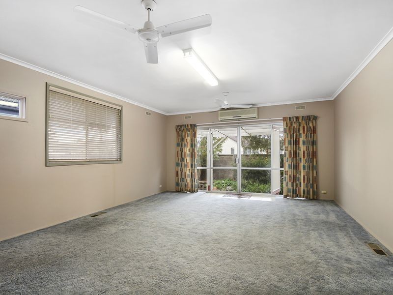 25 Alexandra Ave, Sale VIC 3850