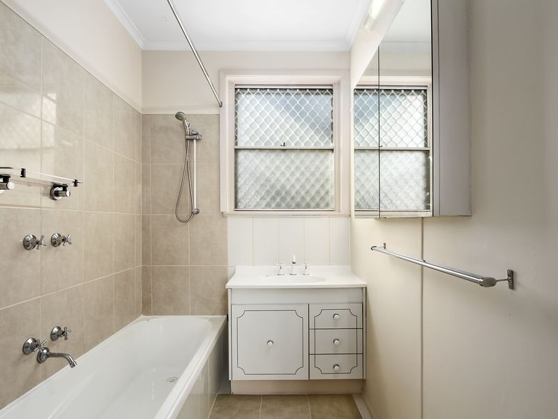 25 Alexandra Ave, Sale VIC 3850