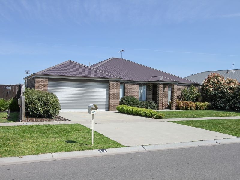 43 Glebe Drive, Sale VIC 3850