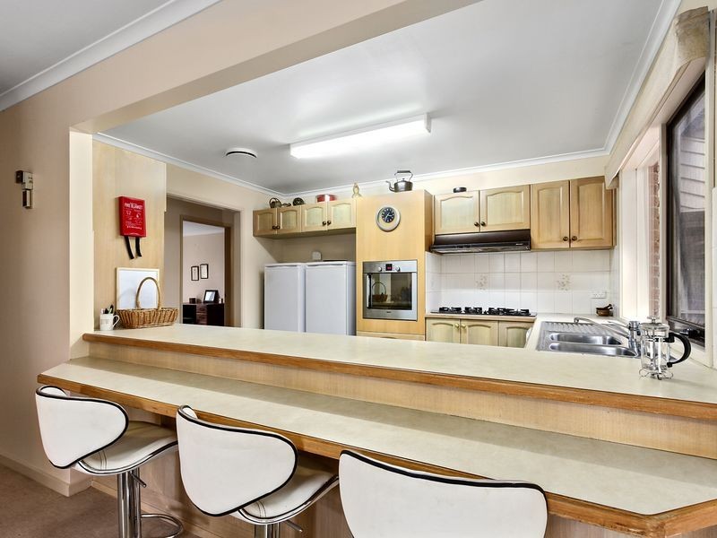 5 Nicole Court, Sale VIC 3850