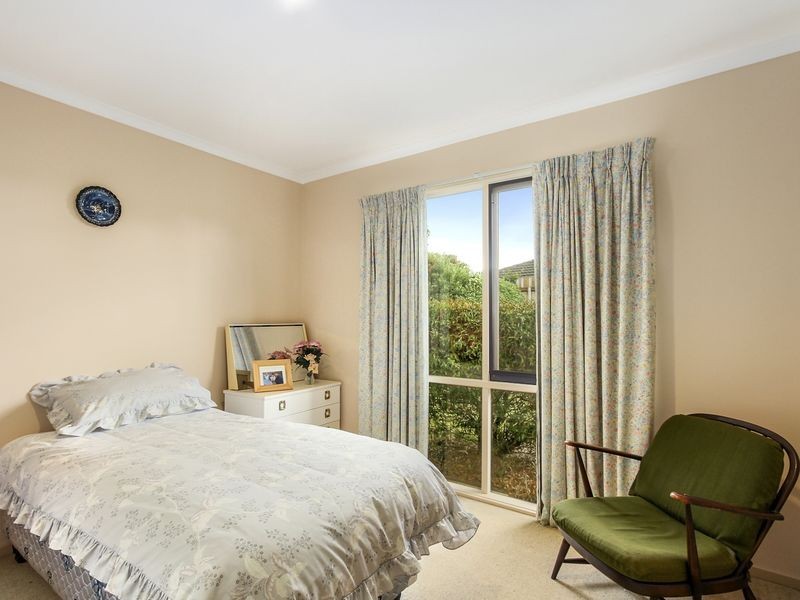 5 Nicole Court, Sale VIC 3850