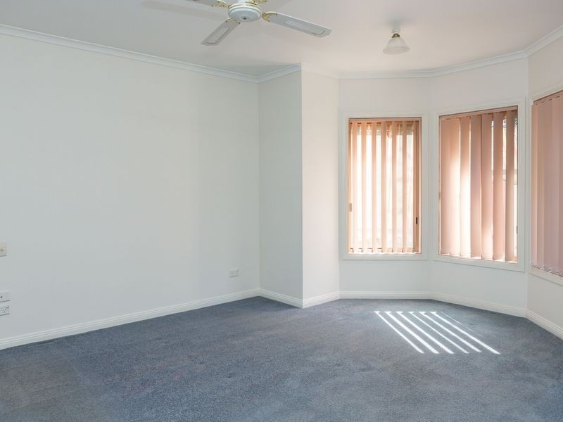 33 Dixon Street, Stratford VIC 3862