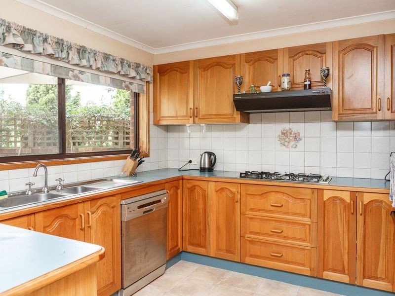 1 Staddon Court, Stratford VIC 3862