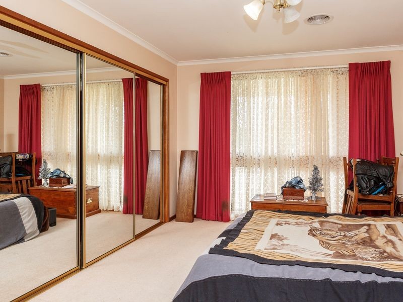 1 Staddon Court, Stratford VIC 3862