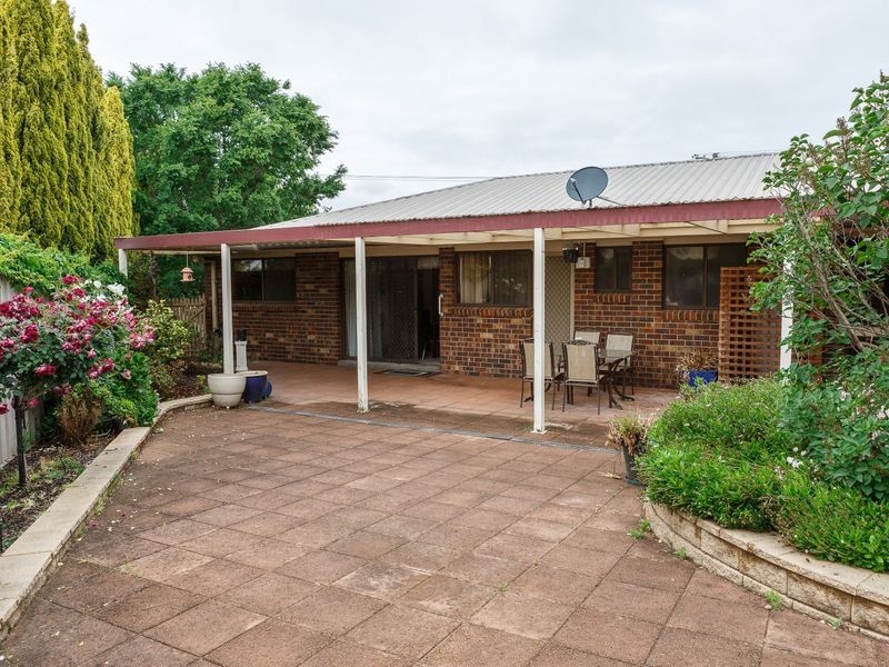 1 Staddon Court, Stratford VIC 3862