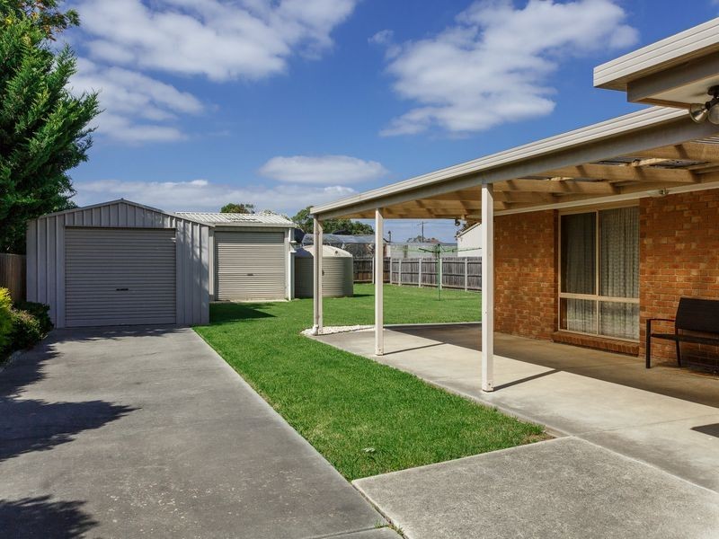 32 Raymond Street, Stratford VIC 3862