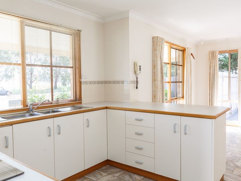 32 Raymond Street, Stratford VIC 3862