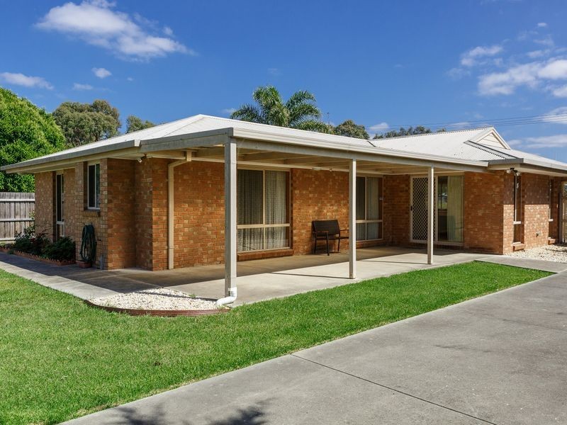 32 Raymond Street, Stratford VIC 3862