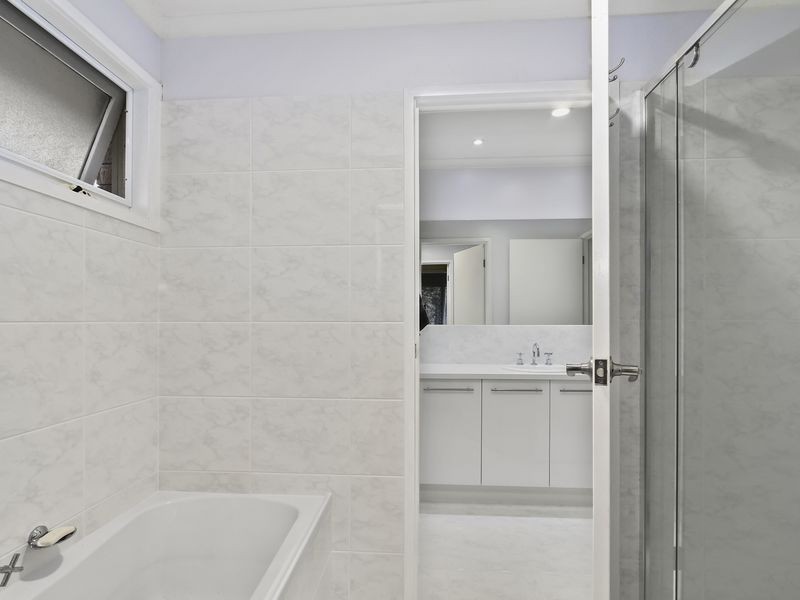 1A Marcus Court, Sale VIC 3850