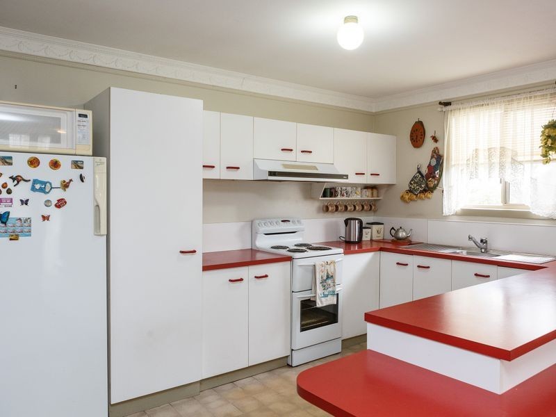 17 McMillan Street, Stratford VIC 3862