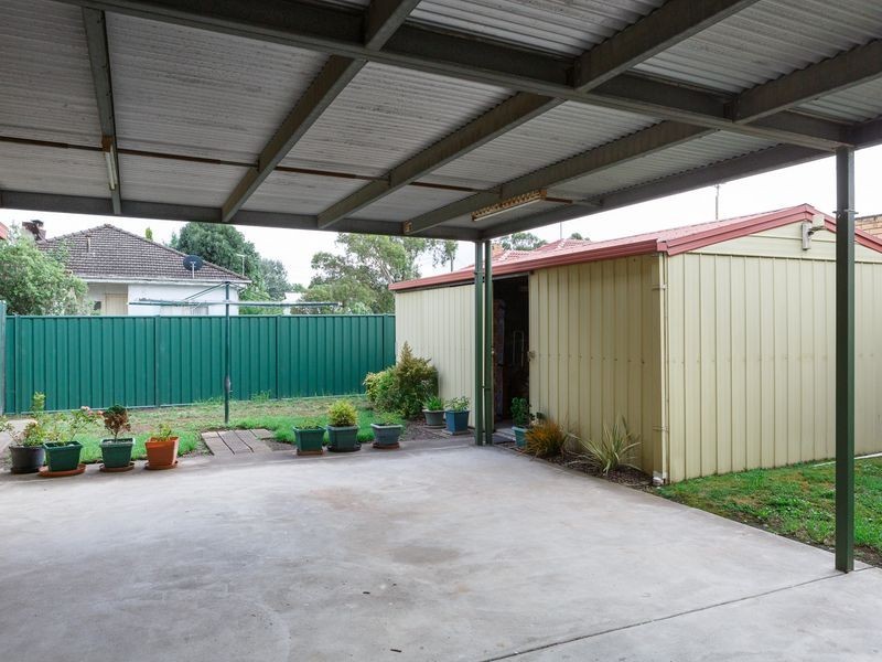 17 McMillan Street, Stratford VIC 3862