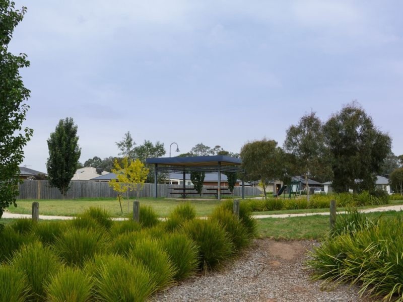 9 Stuart Place, Sale VIC 3850