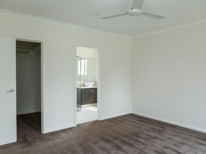 9 Stuart Place, Sale VIC 3850