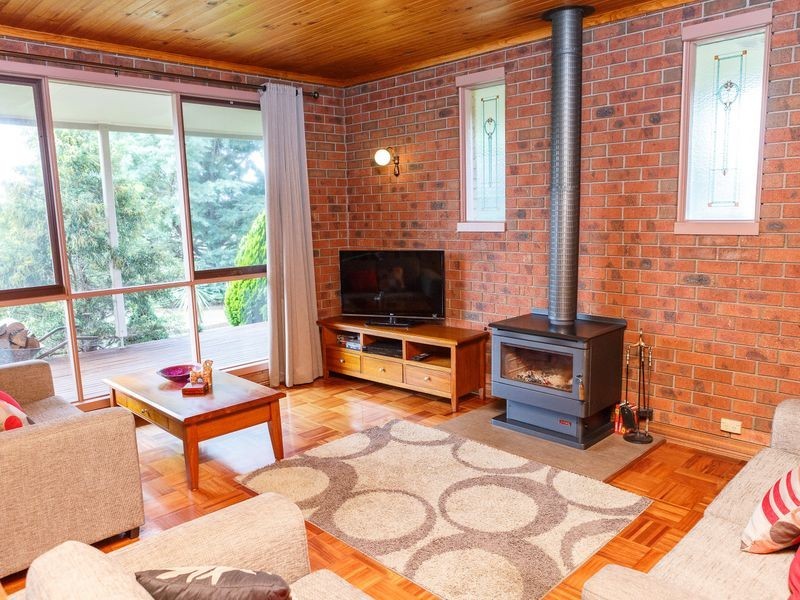 75 Newton Drive, Stratford VIC 3862