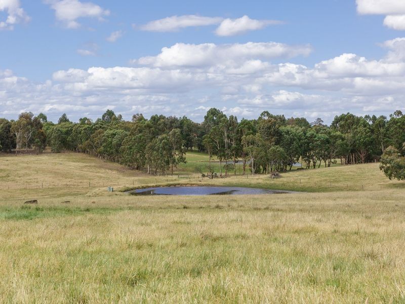 75 Newton Drive, Stratford VIC 3862