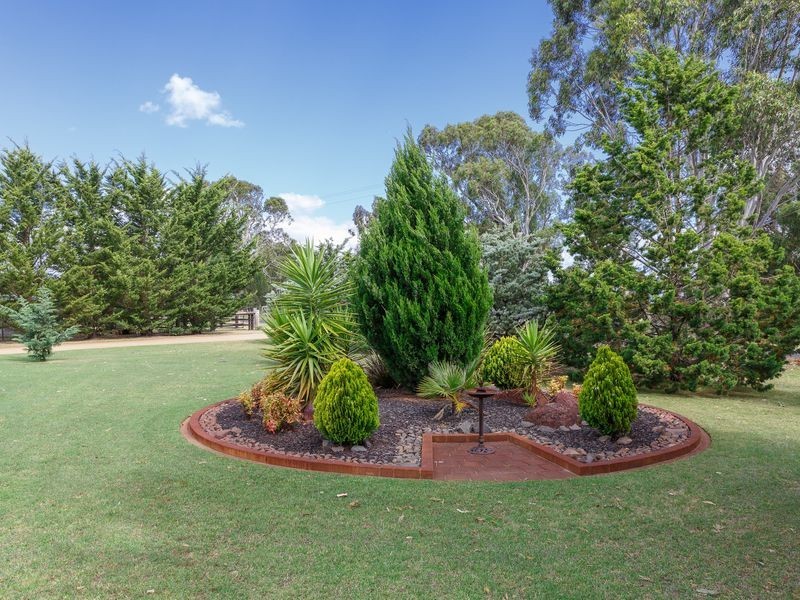 75 Newton Drive, Stratford VIC 3862