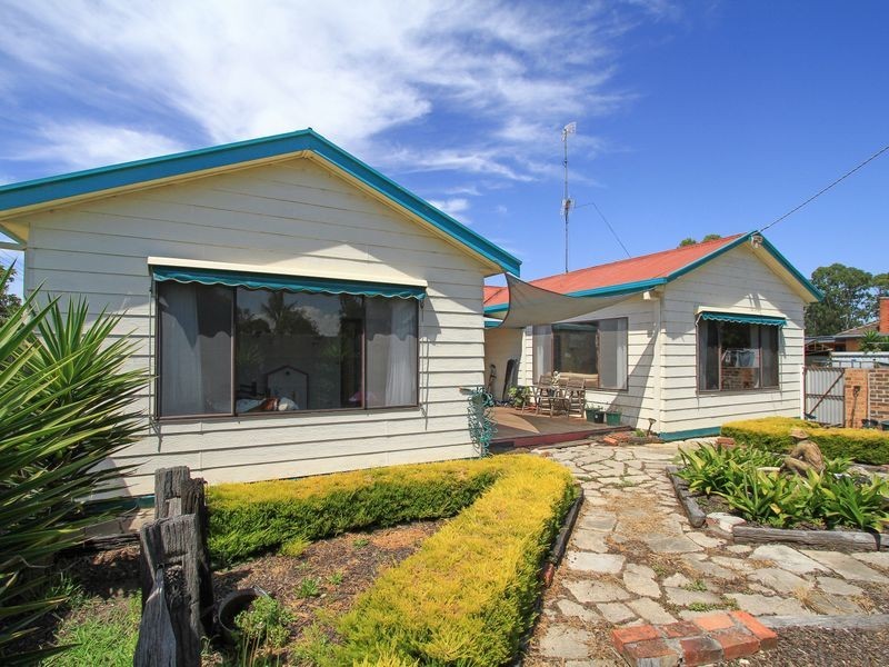 30 Fitzroy Street, Stratford VIC 3862