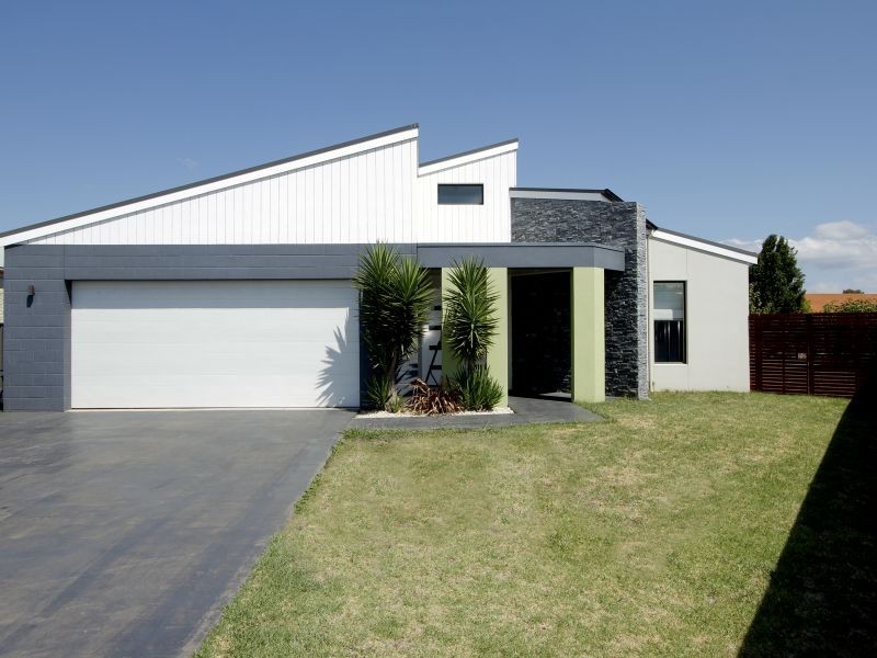 15 Brolga Place, Sale VIC 3850