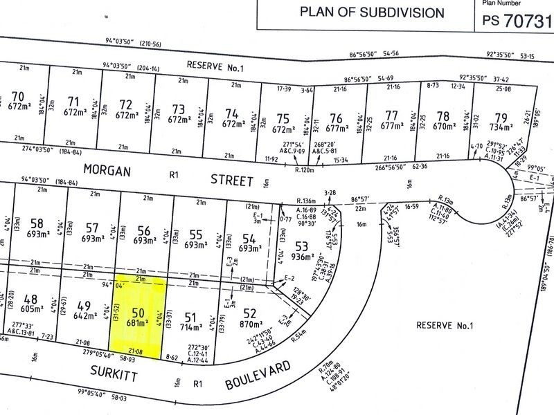 8 Surkitt Boulevard, Sale VIC 3850